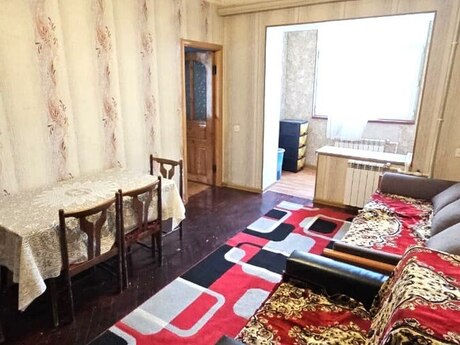 2 otaqlı köhnə tikili - Neftçilər m. - 60 m²