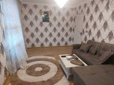 2 otaqlı köhnə tikili - İnşaatçılar m. - 40 m²