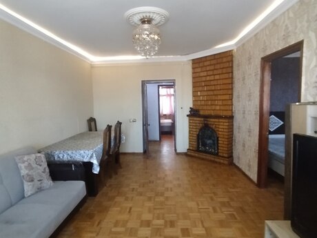 4 otaqlı köhnə tikili - Xalqlar Dostluğu m. - 100 m²