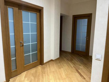 3-room apartment, 105 m², Nəsimi: 350 000 ₼ 3