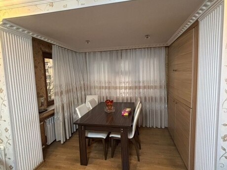 3 otaqlı köhnə tikili - Neftçilər m. - 70 m²