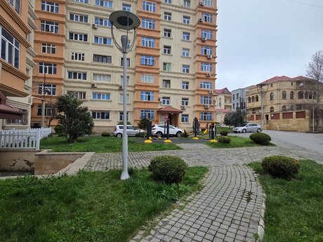 4 otaqlı köhnə tikili - Nəsimi m. - 106 m²