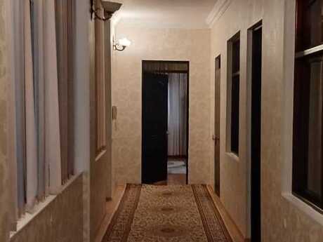 6-комн. дом/дача - м. Элмляр Академиясы - 215 м²