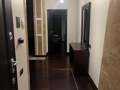 Elan №6103780 - Bakı, İçəri Şəhər m., 3 otaqlı, 155 m², 4/5 mərtəbə