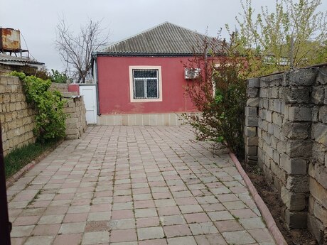 4 otaqlı həyət evi/bağ evi - Sabunçu q. - 140 m²