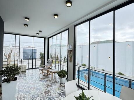 4 otaqlı həyət evi/bağ evi - Mərdəkan q. - 250 m²