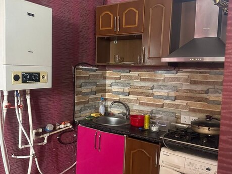 1 otaqlı yeni tikili - İnşaatçılar m. - 40 m²