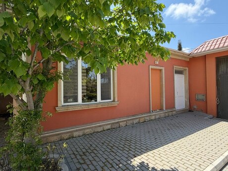 7 otaqlı həyət evi/bağ evi - Buzovna q. - 600 m²