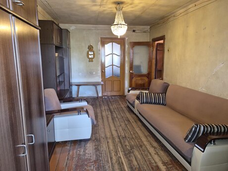 2 otaqlı köhnə tikili - Neftçilər m. - 50 m²