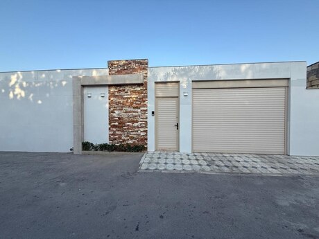 4 otaqlı həyət evi/bağ evi - Mərdəkan q. - 200 m²