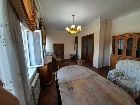 3 otaqlı köhnə tikili - Nəsimi r. - 100 m²