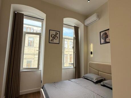 3 otaqlı köhnə tikili - Sahil m. - 48 m²