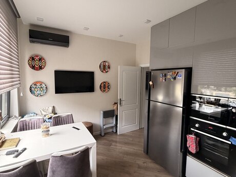 2 otaqlı köhnə tikili - Şah İsmayıl Xətai m. - 69 m²