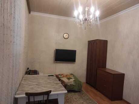 1 otaqlı həyət evi/bağ evi - 28 May m. - 45 m²