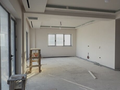 4 otaqlı yeni tikili - Ağ şəhər q. - 194 m²