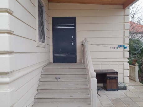3 otaqlı həyət evi/bağ evi - Bayıl q. - 130 m²