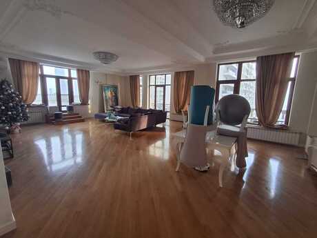 5 otaqlı yeni tikili - 28 May m. - 650 m²