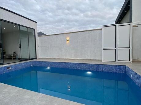 4 otaqlı həyət evi/bağ evi - Mərdəkan q. - 150 m²