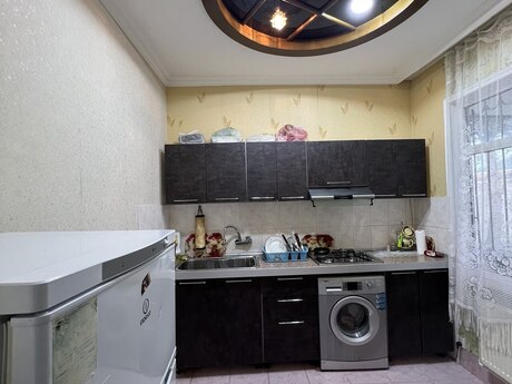 3 otaqlı həyət evi/bağ evi - Buzovna q. - 80 m²