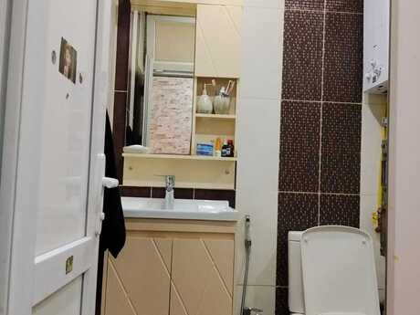2 otaqlı köhnə tikili - Azadlıq Prospekti m. - 55 m²