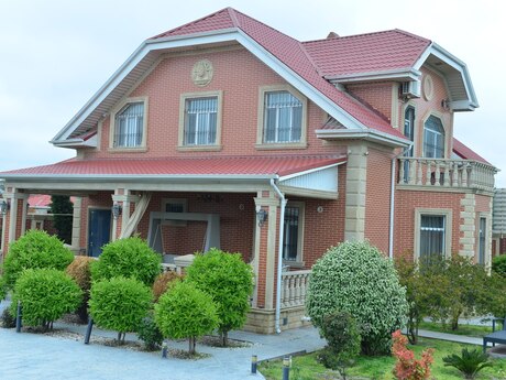 6 otaqlı həyət evi/bağ evi - Şüvəlan q. - 350 m²