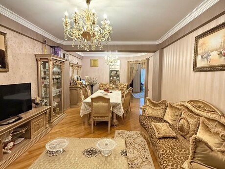 3 otaqlı yeni tikili - 8-ci mikrorayon q. - 150 m²