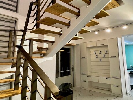 5 otaqlı həyət evi/bağ evi - Qəbələ - 300 m²