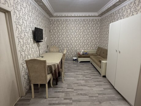 1 otaqlı köhnə tikili - Memar Əcəmi m. - 35 m²