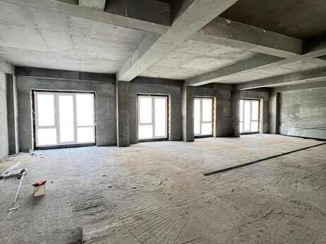 4 otaqlı yeni tikili - Ağ şəhər q. - 163 m²