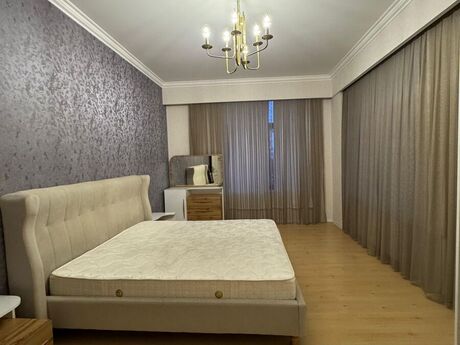 3 otaqlı yeni tikili - Ağ şəhər q. - 128 m²