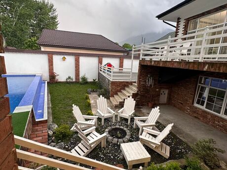 4 otaqlı həyət evi/bağ evi - Qəbələ - 250 m²