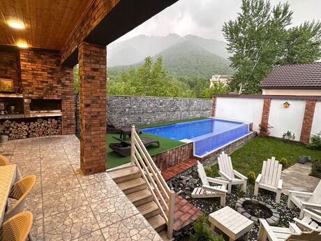 4 otaqlı həyət evi/bağ evi - Qəbələ - 250 m²