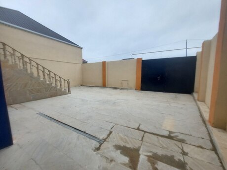 4 otaqlı həyət evi/bağ evi - Hövsan q. - 120 m²