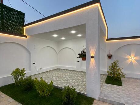 4 otaqlı həyət evi/bağ evi - Şüvəlan q. - 130 m²