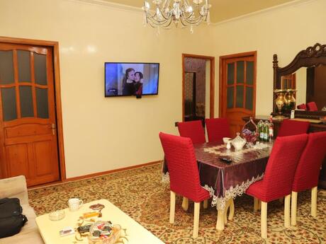 4 otaqlı köhnə tikili - Mehdiabad q. - 93 m²