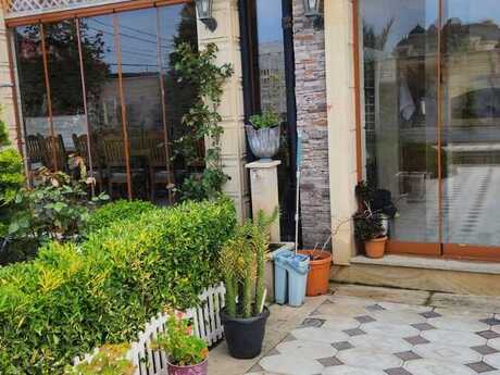 4 otaqlı həyət evi/bağ evi - Şüvəlan q. - 185 m²