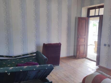 3 otaqlı həyət evi/bağ evi - M.Ə.Rəsulzadə q. - 100 m²