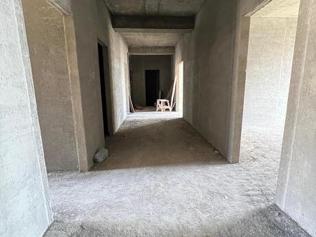 5 otaqlı yeni tikili - Ağ şəhər q. - 230 m²