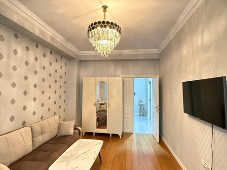 3 otaqlı yeni tikili - Nəsimi r. - 107 m²