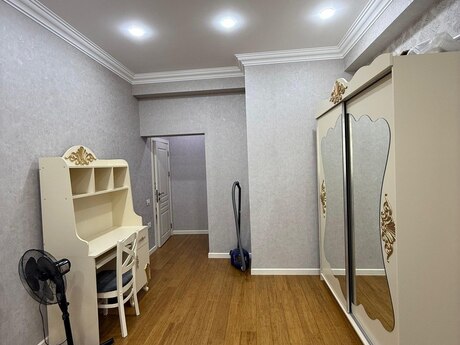 3 otaqlı yeni tikili - Nəsimi r. - 107 m²