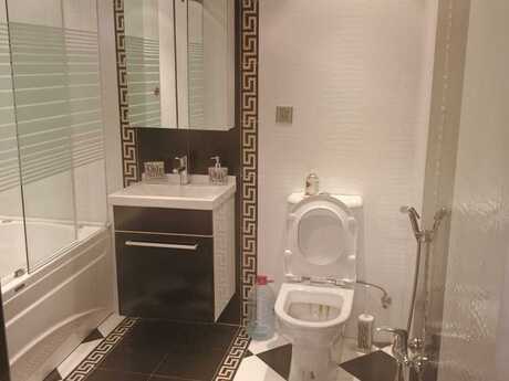 4 otaqlı yeni tikili - 8 Noyabr m. - 170 m²