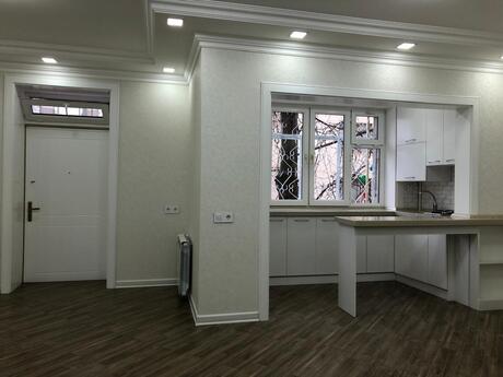 Obyekt - Bakıxanov q. - 100 m²