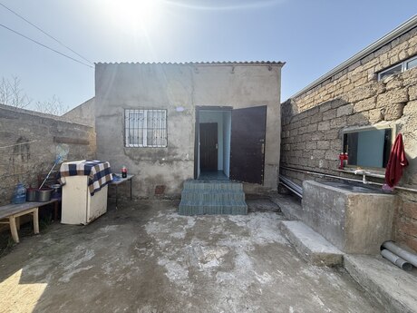 2 otaqlı həyət evi/bağ evi - Binə q. - 55 m²