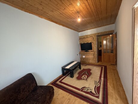 2 otaqlı həyət evi/bağ evi - Binə q. - 55 m²