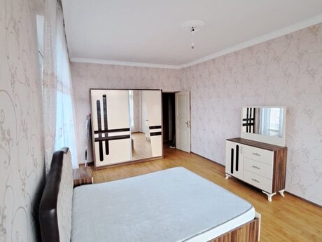 3 otaqlı yeni tikili - 8 Noyabr m. - 130 m²
