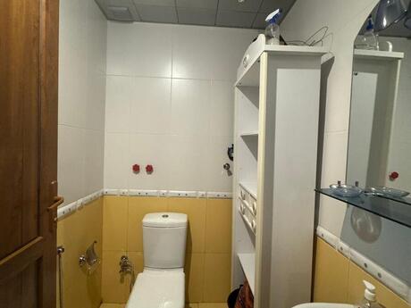 3 otaqlı yeni tikili - Elmlər Akademiyası m. - 125 m²