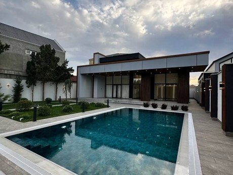 5 otaqlı həyət evi/bağ evi - Mərdəkan q. - 350 m²