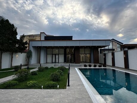 5 otaqlı həyət evi/bağ evi - Mərdəkan q. - 350 m²