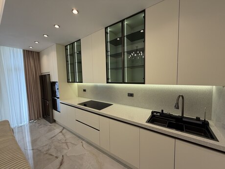 2 otaqlı yeni tikili - Elmlər Akademiyası m. - 80 m²