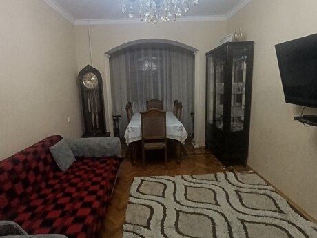 Elan №6104323 - Bakı, Azadlıq Prospekti m., 4 otaqlı, 100 m², 5/9 mərtəbə